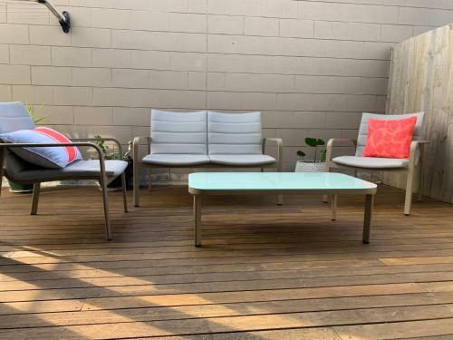 Stylish Oasis In Central City