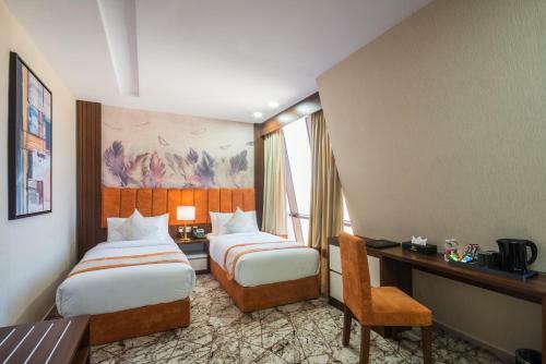 Tulip Plaza Hotel