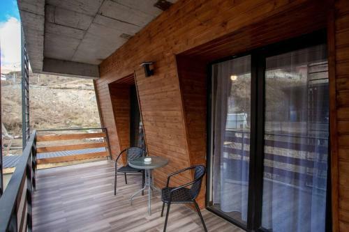 Charming And Bright Apartment In Marshall Gudauri Project