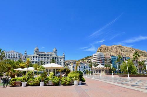 Luxury Beachside Apartment