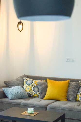Charming And Cozy Apartment, Zemun