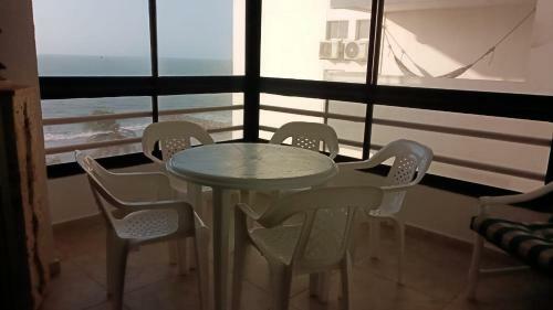 Apartamento Vista Al Mar En Edificio Mar Adentro Bocagrande