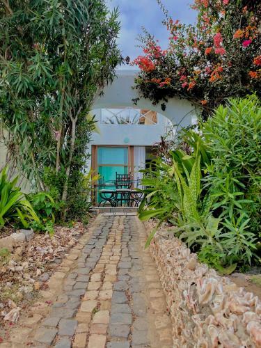 Beautiful Apartment 2 Steps From The Water