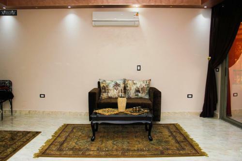 Hostal Aswan Plaza - No 505 - 7th Floor