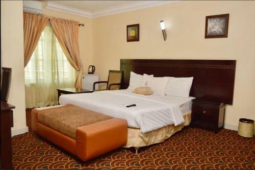 Hotel House14 Hospitality Ltd