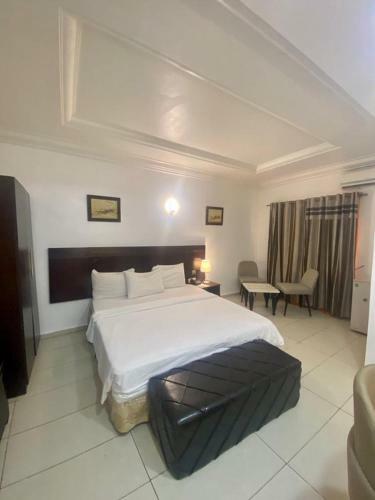 Hotel House14 Hospitality Ltd