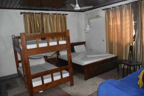 Bed & Breakfast Kituri Royal Annex