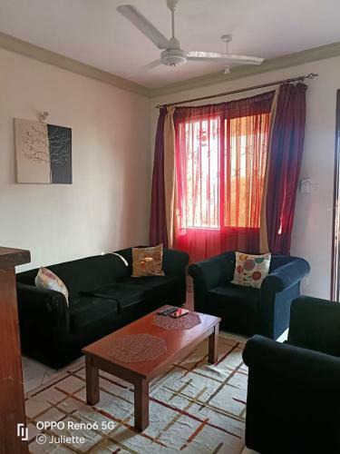 Cozy Apartment - Home Away From Home!