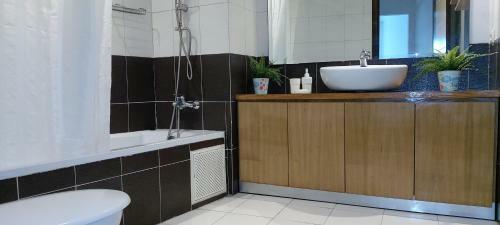 Apartamento Charming Penthouse With 2 Suites, Balcony And View