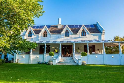 Hostal Caledon Grace Guesthouse