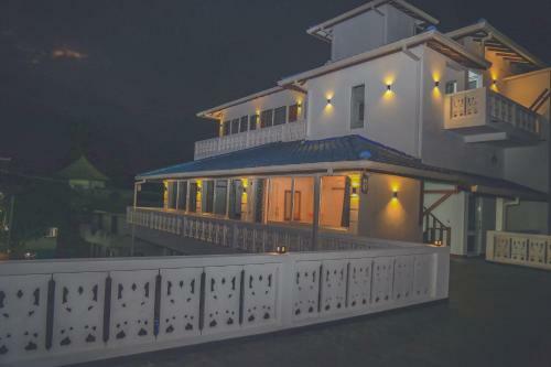 Hotel Hikka Ocean Resort