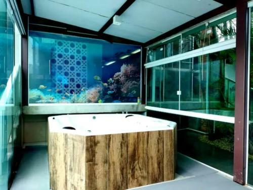 Villa Confort�vel Casa Modernista No Lago Sul