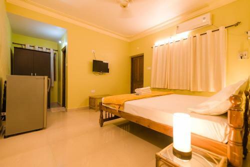 Hostal Pinnacle Mairosa By The Beach