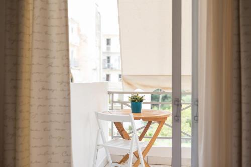 Comfortable Spacious Apartment At Central Position / Fil27