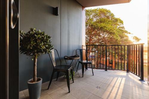 The Hideaway - Stylish Inner City Apartment Newcastle