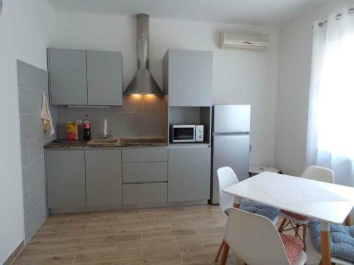 Apartment In Rijeka 38135