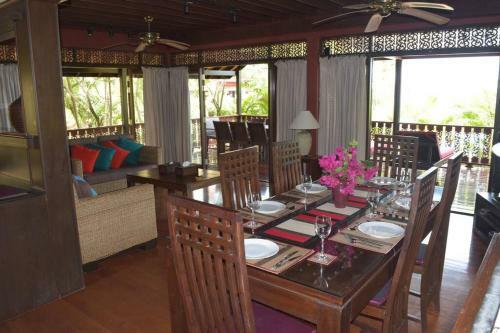 4 Bedroom Beachfront Villa ~ Villa 3