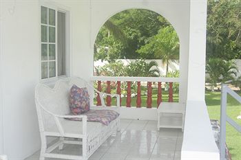 Executive Mammee Bay Hotel