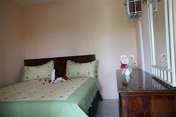 Hotel Executive Shaw Park Guest House