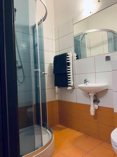 Hostal Ms-otel Pokoje Goscinne 1,2,3 Osobowe ?ywiec
