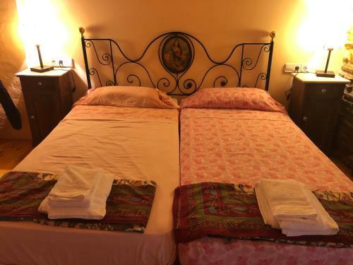 Can Borr�s - Casa Rural, G�te, Vacation Rental - Priorat