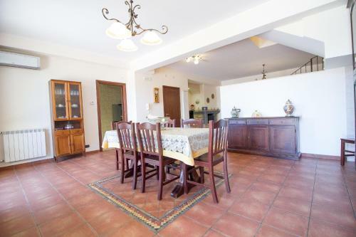Villa Etna-villa-il-pino