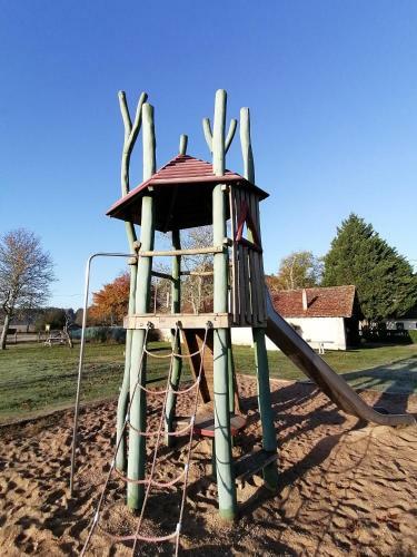 Manoir Gite 34 � 42 Personnes