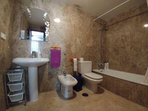 Apartamento D�plex Centro, Climatizado, Garaje, Piscina, Wifi