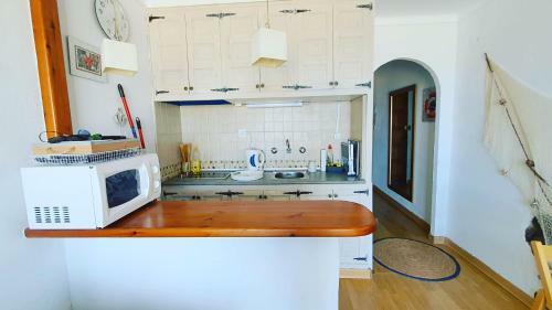 Apartamento Cozy Beach-front Studio With Amazing Sea View