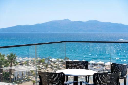 Horizon Residence - Beachfront Apartments