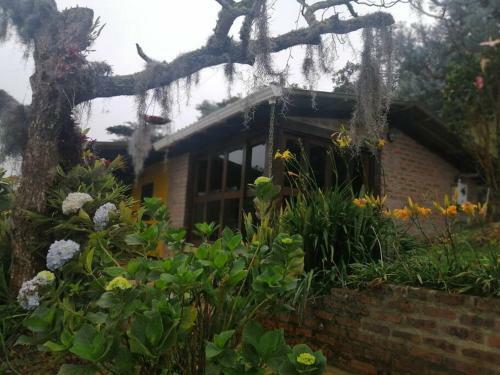 Villa Eucalipto Y Romero , Dapa Alto