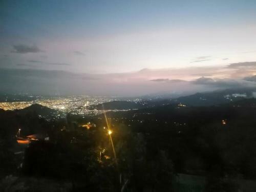 Villa Eucalipto Y Romero , Dapa Alto