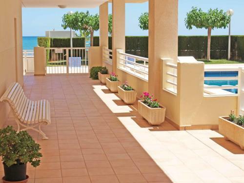 Apartup Spectacular Beach View