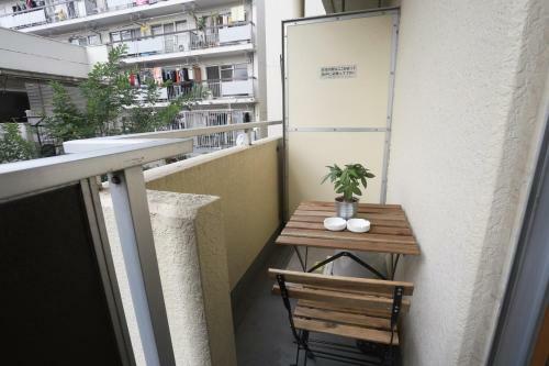 Shinjuku Sunrise Apartment