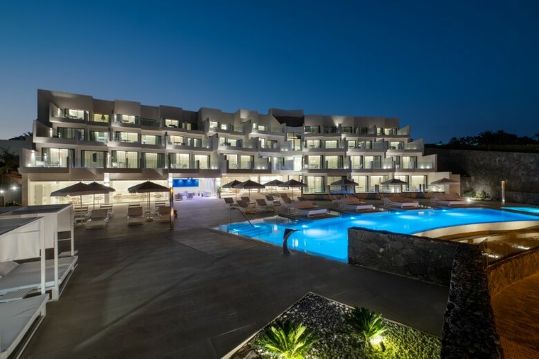 Royal Marina Suites Boutique Hotel