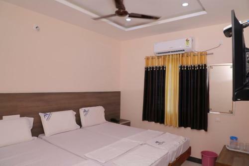 Hotel Nb Venkateswara Grand Inn