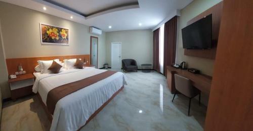 Grand Avira Hotel