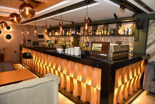 Hotel Tomorri