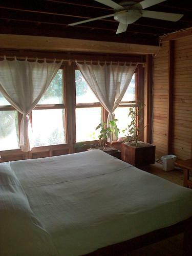 Roatan Bed & Breakfast Apartments