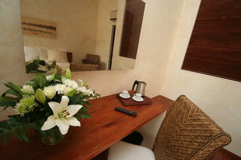 Aparthotel Clarion Suites Narbonne Ile Du Gua