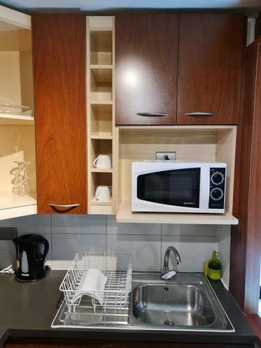 Ali Apartments