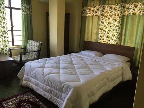 Hotel Himalaya Residency