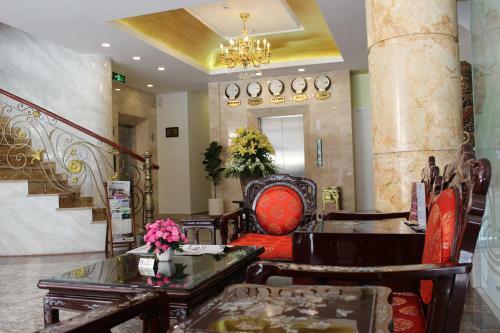 Huong Sen Annex Hotel