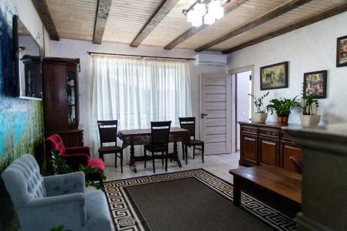 Hostal ?????? ?????? Gold