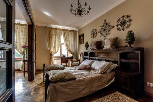 Apartment On Rynok Square