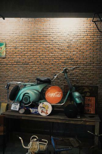 Labkoff Cafe And Hostel