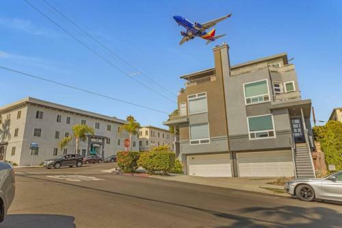 Spectacular View- Luxurious 4bd 4ba