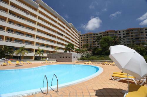 Luxury Holiday Apartment With Balcony And Pool