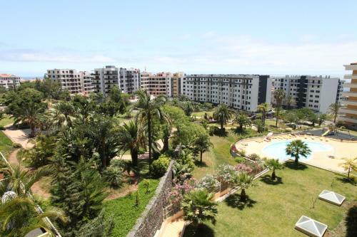 Luxury Holiday Apartment With Balcony And Pool