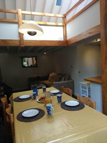 North Mundham Studio, Sleeping 4 With Pool & Tennis Court